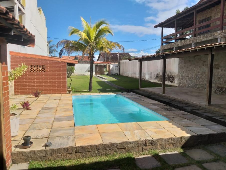 Casa à venda com 2 quartos, 100m² - Foto 1